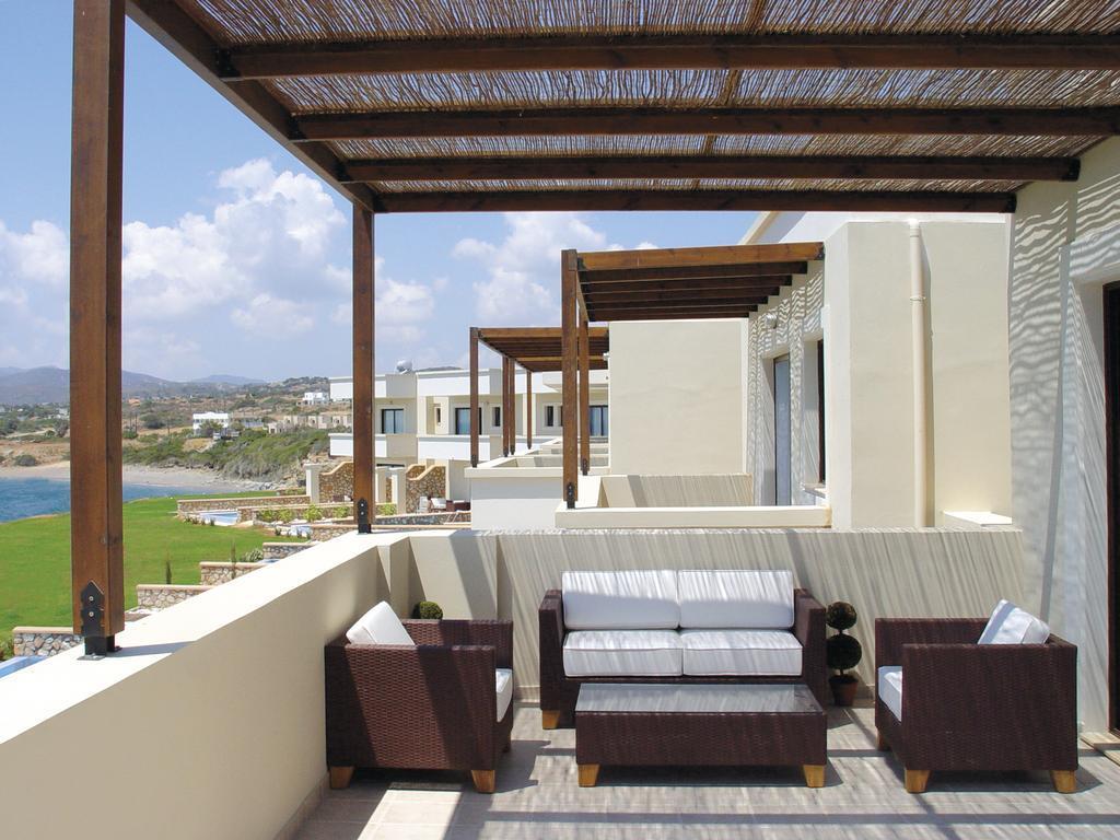 Al Mare Villas Kiotari Rum bild